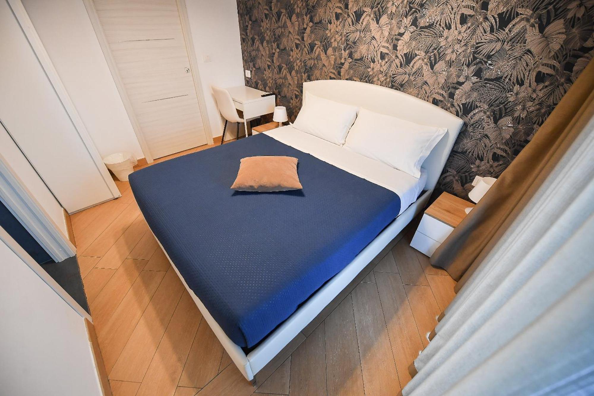 Karol Wojtyla Airport Bari Hotel Екстериор снимка